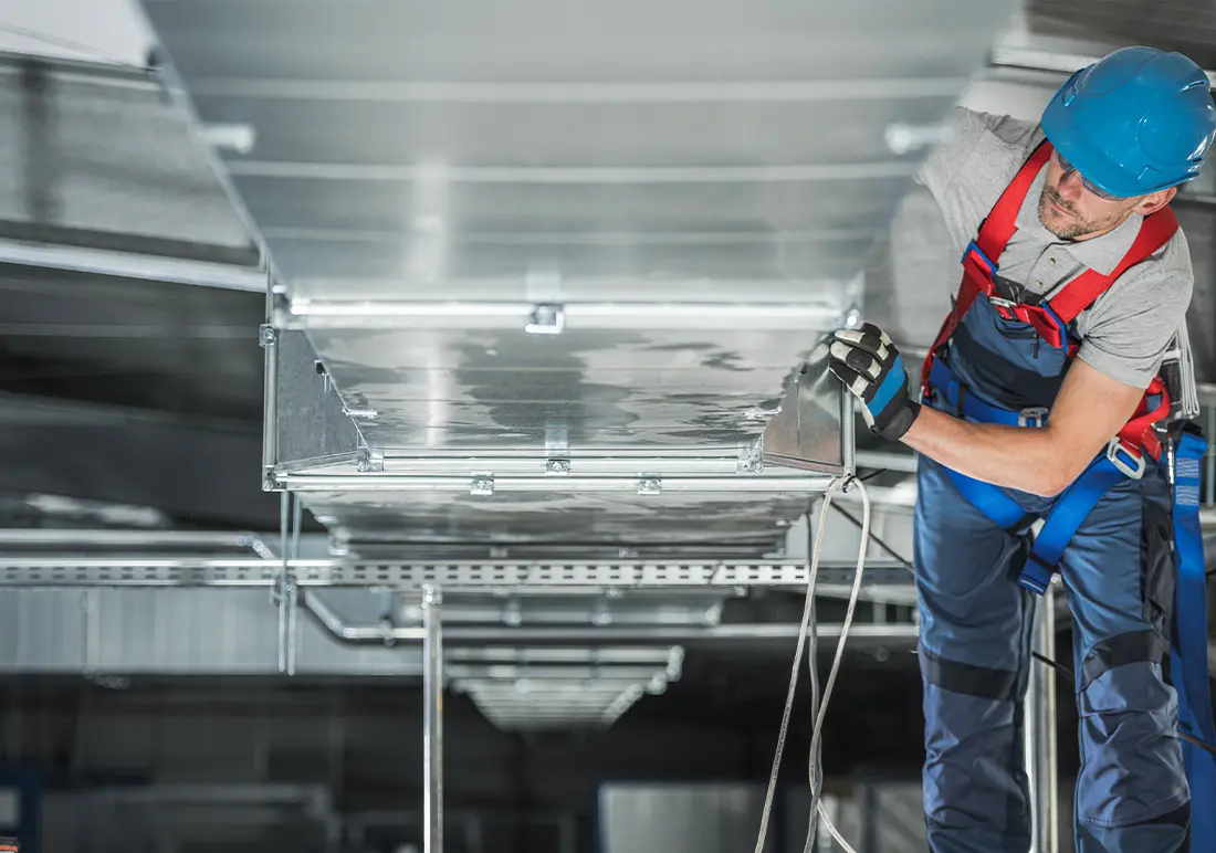Isolation d’un réseau hydraulique de chauffage et d’eau chaude sanitaire dans un bâtiment tertiaire, réalisée par un technicien certifié RGE, avec financement partiel via les CEE.